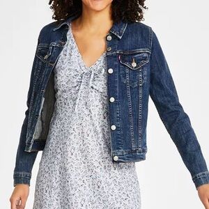 Levi’s Women’s Sweet Jane Original Trucker Blue Dark Wash Denim Jean Jacket xs